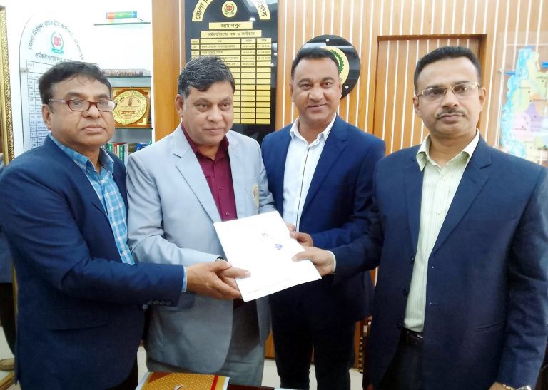 জামালপুর-৫ আসনে বিএনপি মনোনীত প্রার্থী এডভোকেট ওয়ারেছ আলী মামুনের মনোনয়ন ফরম সংগ্রহ