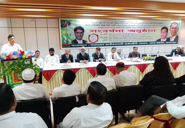 বিএনপির আইন বিষয়ক সম্পাদক মনোনীত হওয়ায় ব্যারিস্টার বদরুদ্দোজা বাদলকে জামালপুরে সংবর্ধনা